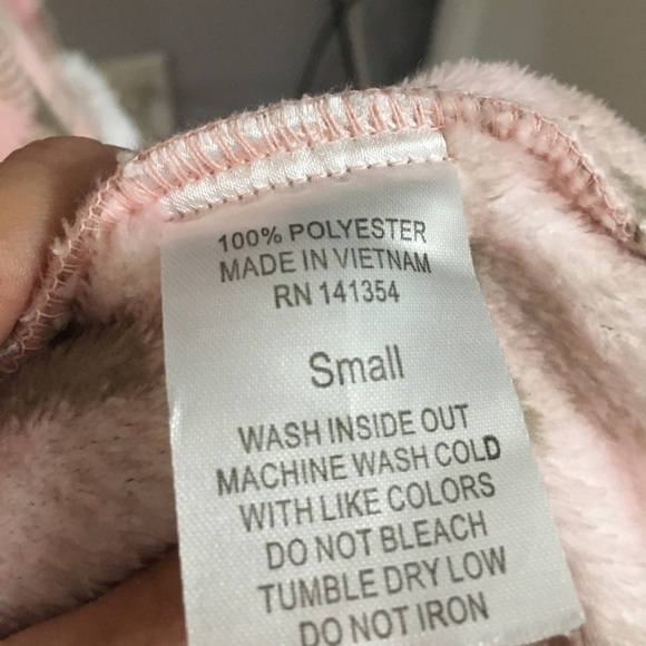 Pajama Mania checkered Robe, Size Small - Picture 10 of 11